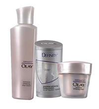 OLAY玉兰油焦点皙白套装(焦点皙白柔滑凝乳50g+焦点皙白保湿醒肤水150ml+焦点皙白泡沫精华凝露50ml) - 助改善肌肤纹理，提升肌肤的净白度，焕发白皙光感。