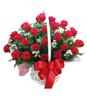 走过的爱 （已下架）-33枝红玫瑰，白色小花、绿叶间插